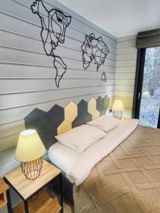 Geometrika • Lounge - 217