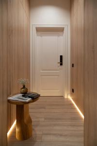 Suite - 10