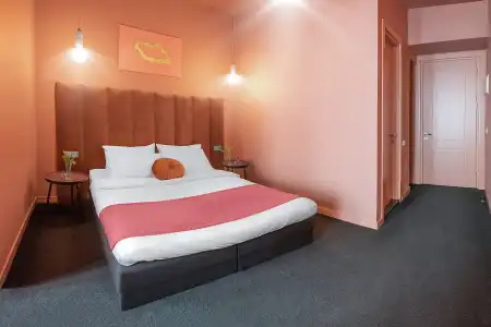 HB Freeze Inn - 48