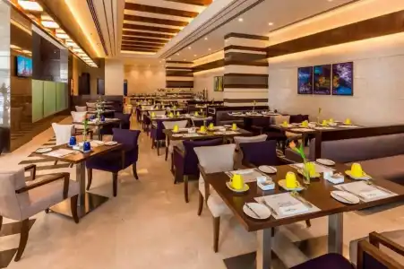 Golden Tulip Media - 22