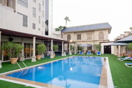 Chelsea Plaza - 0