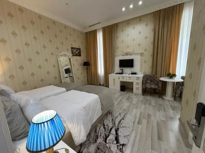 White Boutique Nizami - 23