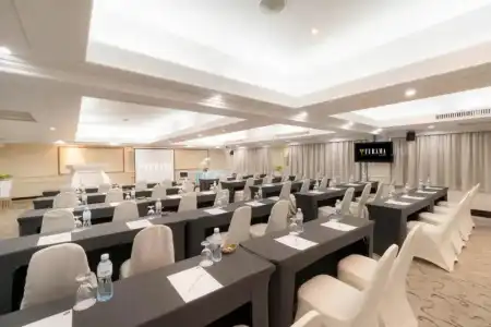 Furama Silom - 35