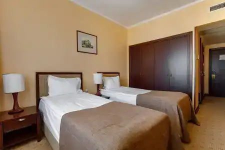 Hotel - 11
