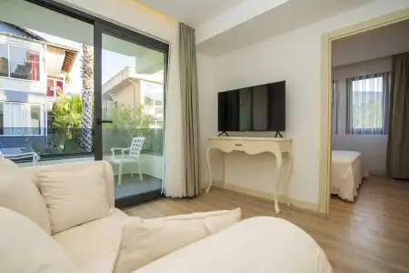 Channel Suites - 57