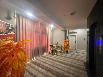 Royal Meridien - 68