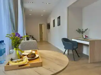 Travelto Petrovskiy Park - 110