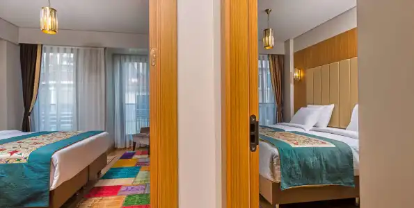 Obelisk & Suites - 17