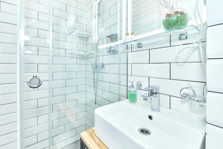 GrandWhite Apart - 102