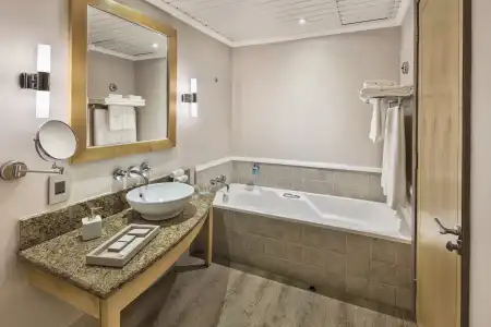 Le Suffren & Marina - 50