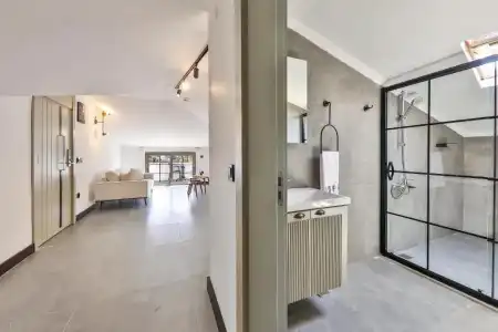 Luff Suites - 17