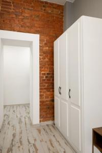 GrandWhite Apart - 159