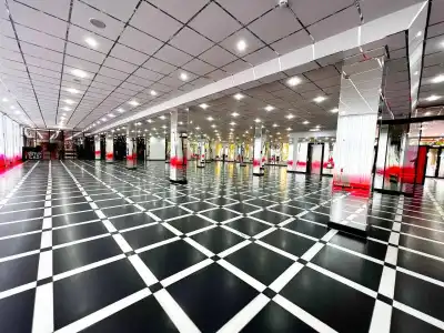 Forum Plaza - 14