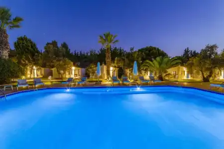 Risus Garden Marina - 14