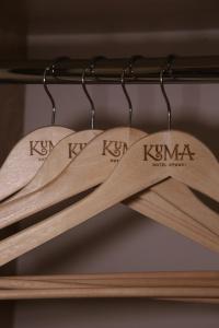 Kama - 10