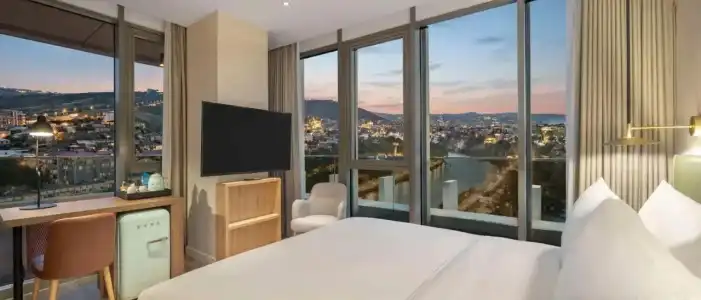 Hilton Garden Inn Tbilisi Riverview - 1