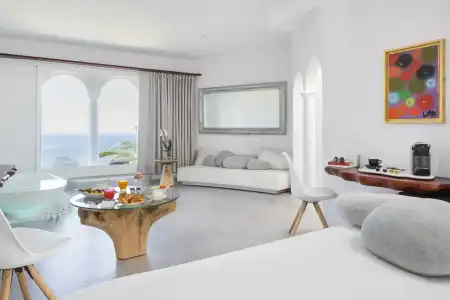 Hari Club Beach Resort - 25