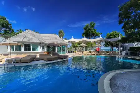 Pattaya Discovery Beach - 1
