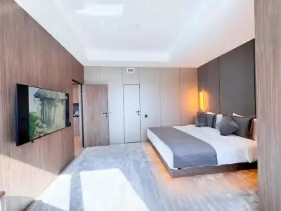 Resident Abay - 49