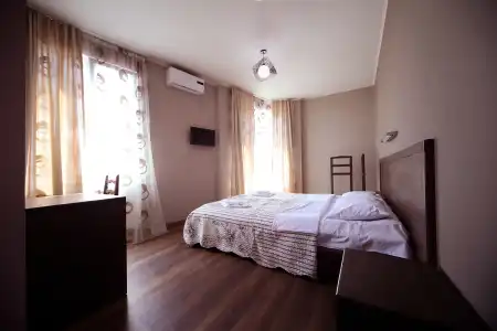 Kutaisi Globus - 1