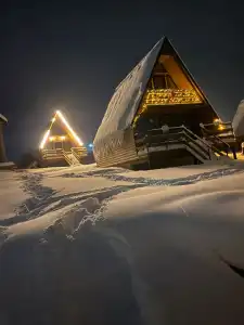 Kazbegi Folk Chalet - 0