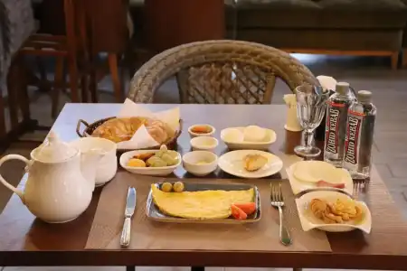 Central Palace Halal - 36