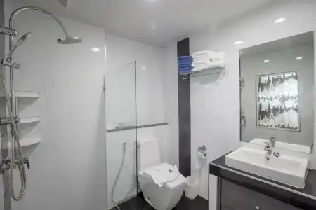 Modern Living Residence Phuket Patong - 11