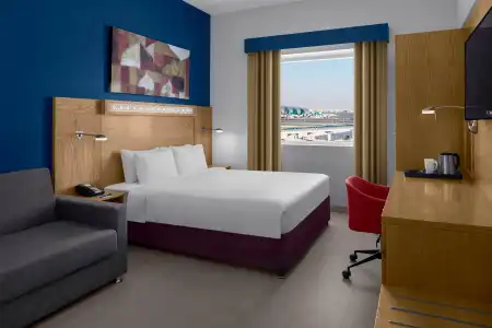 Holiday Inn Express Airport, an IHG - 36