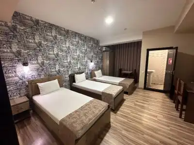 Tourist Inn - 9