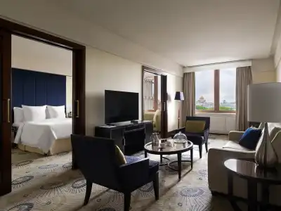 Four Seasons - 104