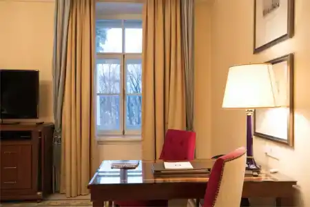 Four Seasons Lion Palace - 133