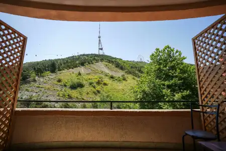Andza - 77