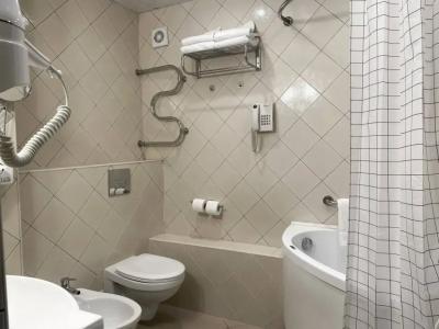 Охтинская - 124