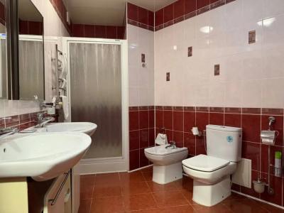 La Vie De Chateau - 190