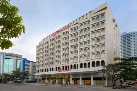 Ramada by Wyndham Colombo - 12