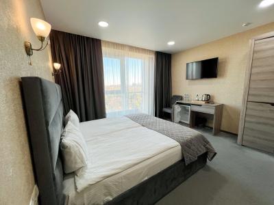 Grand Sapphire - 11