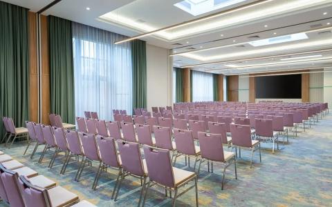 Hampton By Hilton - 7