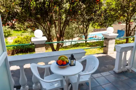Niouris Apartments|Niouris Apartments - 8