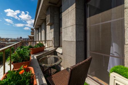 Демократ на Некрасова 58 - 162