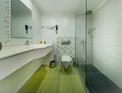 White Lilyum - All Inclusive - 7
