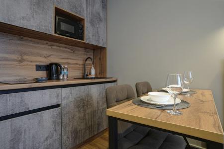 Vash Salut Apart - 130