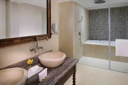 Souq Waqif Boutiques - Tivoli - 48