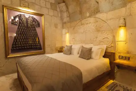 Solo Cave Suites - 82