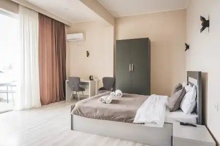 White House Mini-Hotel - 4
