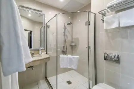 7 Avenue and SPA - 8