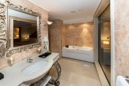 Xheko Imperial Luxury & Spa - 9