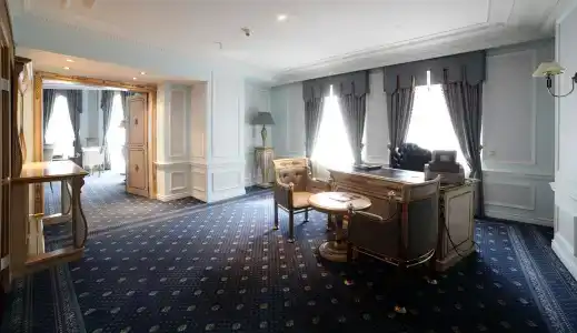 Crowne Plaza -, an IHG - 88