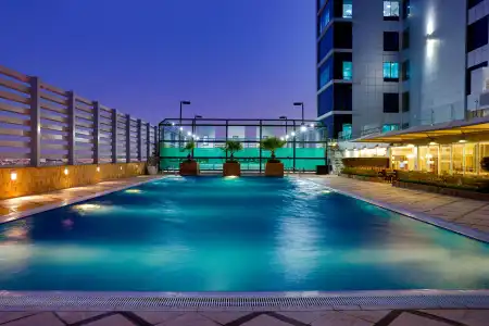 La Suite Dubai & Apartments - 8