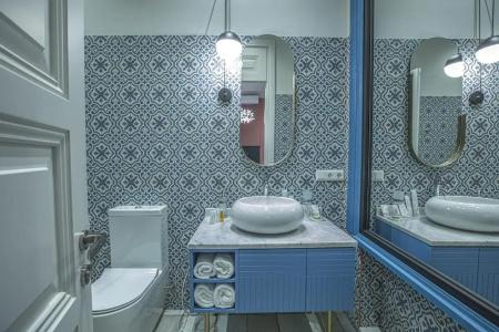 Heritage & Suites - 13