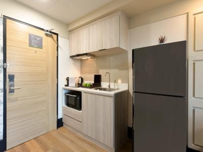 Oakwood & Residence - 41